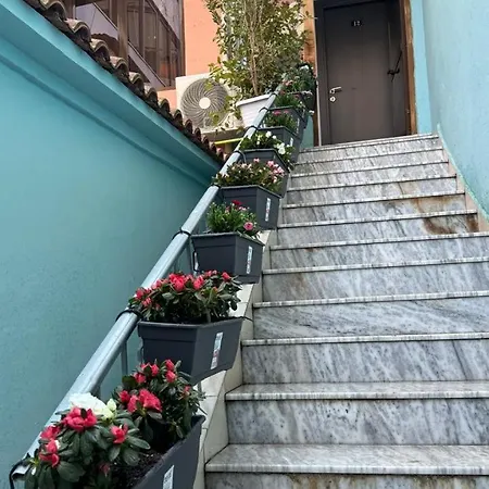 Elios Tirana